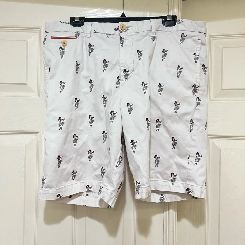 Tommy Bahama Waikiki Hula Girls Embroidered Shorts Mens 36 White Cotton Chino